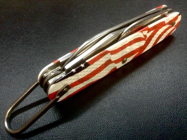 CAMILLUS 1760F-&quot;Ol' Glory&quot; Series<br />Pocket Knife #22.