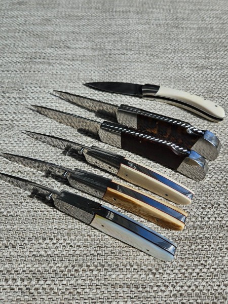20230723_101756.jpg (425.81 KiB) Viewed 1262 times Custom made knives