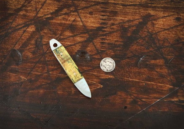 tuna-pick-goldmapleburl-lo.jpg