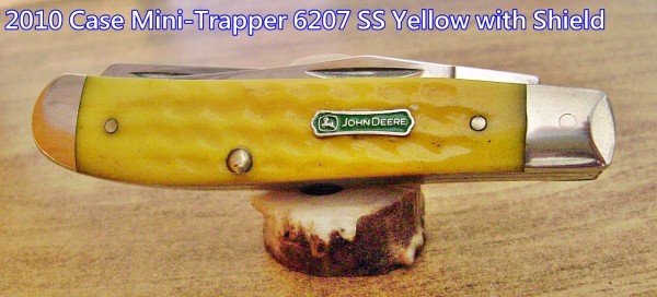 2010 Case Mini-Trapper 6207 SS Yellow with Shield - Labeled.JPG