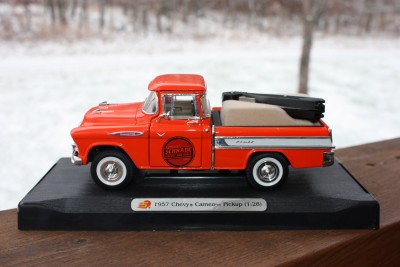 Schrade 57 Chevy Cameo.jpg