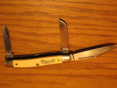 Frontier 4132 Ivory.jpg