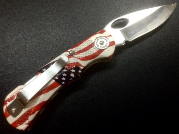 CAMILLUS 903F-&quot;Ol' Glory&quot; Series<br />Pocket Knife #35.