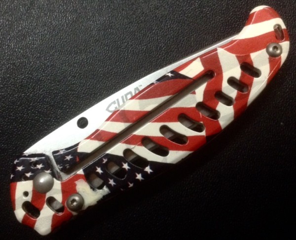 CAMILLUS (CUDA®) CU220F-&quot;Ol' Glory&quot; Series<br />Pocket Knife #36.