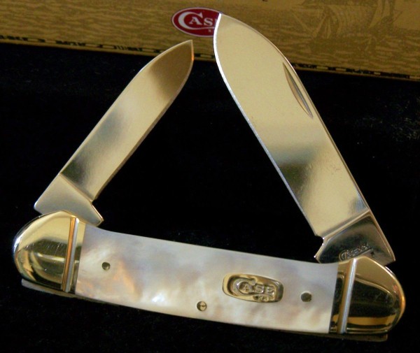 Mother Of Pearl Case Canoe 2008.JPG