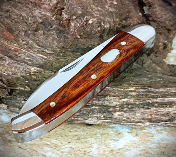 RoseWood1.jpg