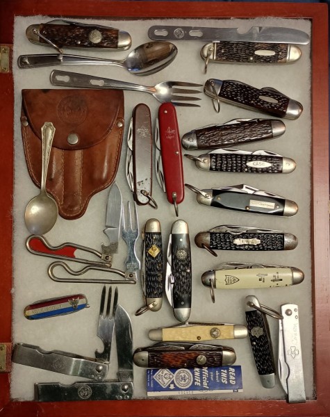 Scout knives