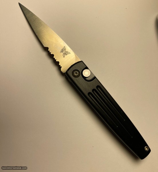 Benchmade-Balisong-Boguszewski-Spike-Automatic-Switchblade-Knife-Vintage_102170202_172374_816B4A599FED3DF3 (1).jpeg