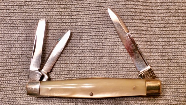 Case 93042, imitation pearl