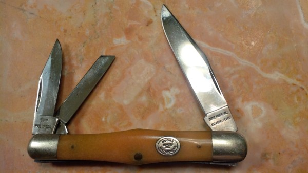 Moore Maker 5305 whittler (Queen)