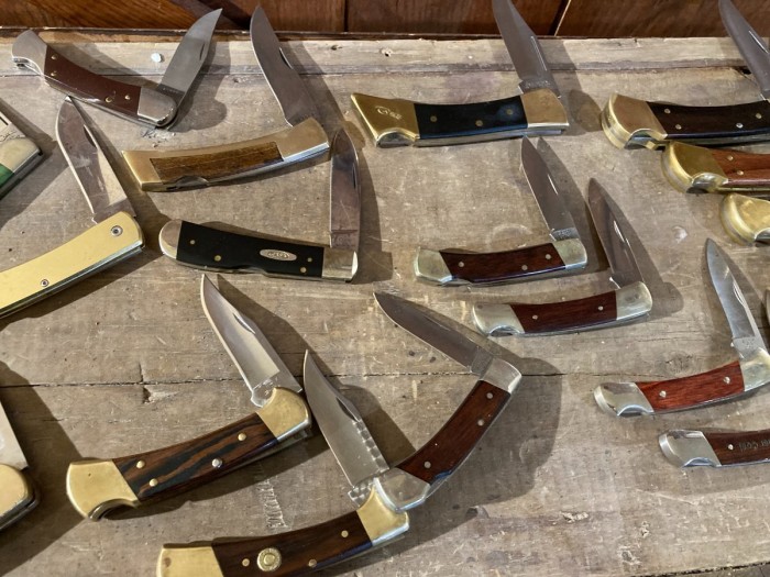 Knives 2.jpg