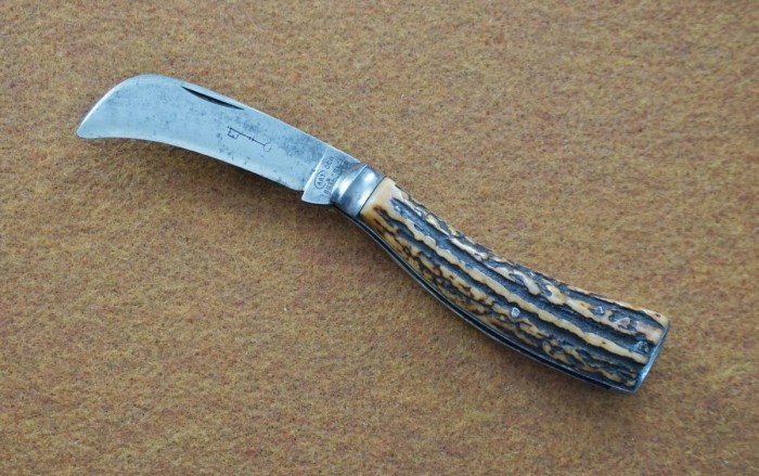 Sheffield Butler Pruner (1400x877).jpg