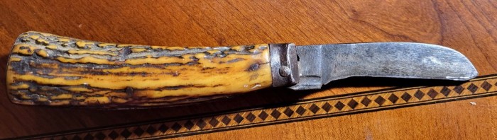 unmarked stag hawkbill pruner.jpg