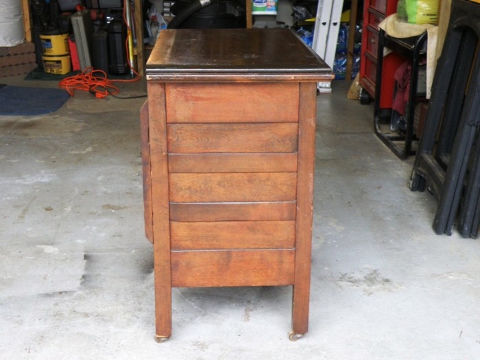MIRROR DESK - BEFORE PICS (6).JPG