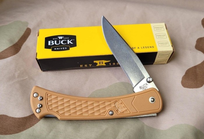 Buck 110 thin.jpg
