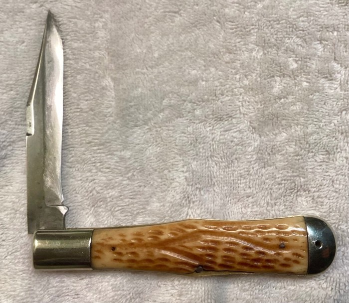 Phoenix Cutlery Co.  pile side