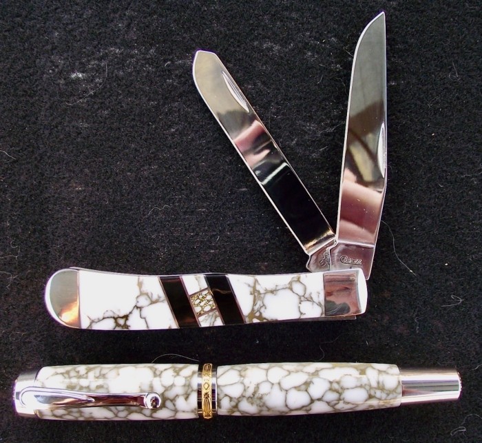 ARTIC ICE TRAPPER & PEN.JPG