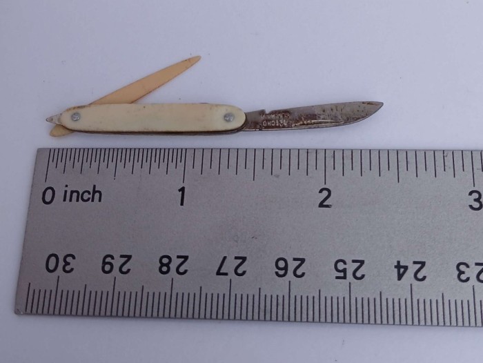 czechoknife2.jpg