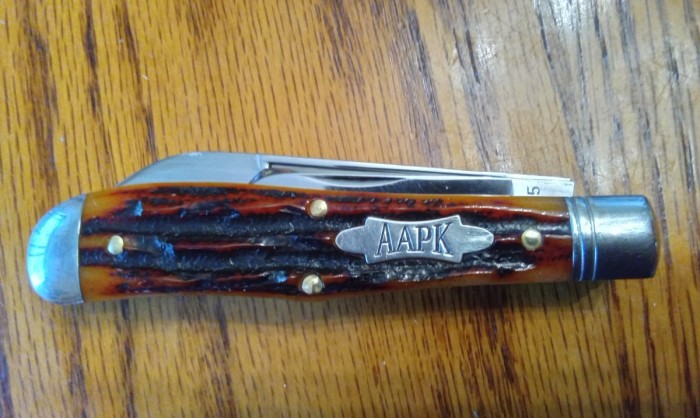 Ain't she a fine lookin' knife?
