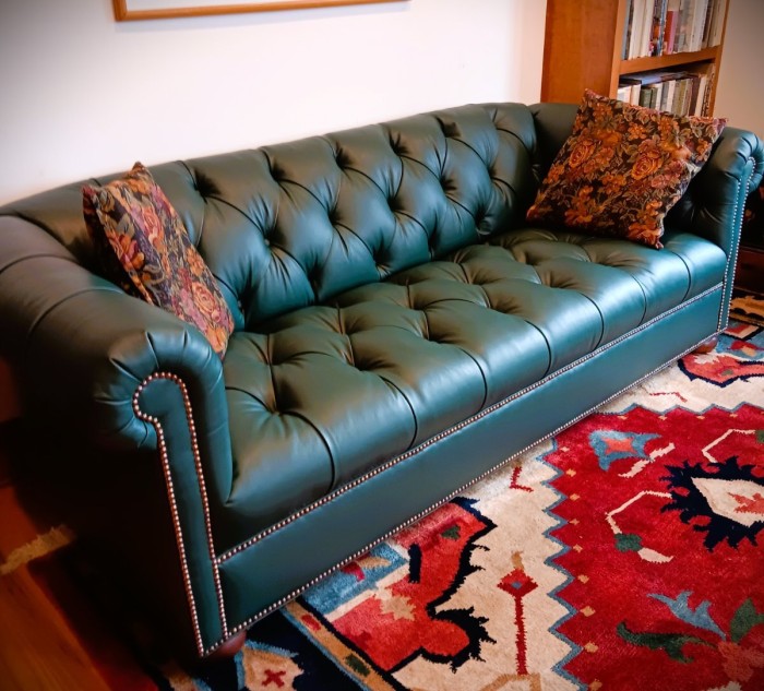TuftedSofa.jpg
