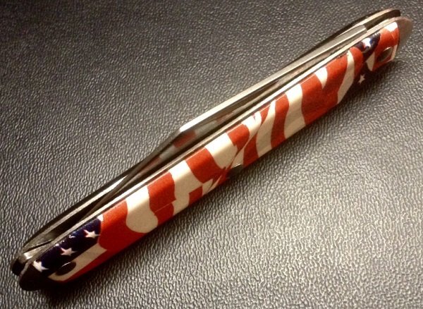 CAMILLUS SB100F-"Ol' Glory" Series<br />Pocket Knife #43.