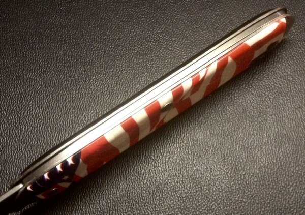 CAMILLUS SB100F-"Ol' Glory" Series<br />Pocket Knife #43.
