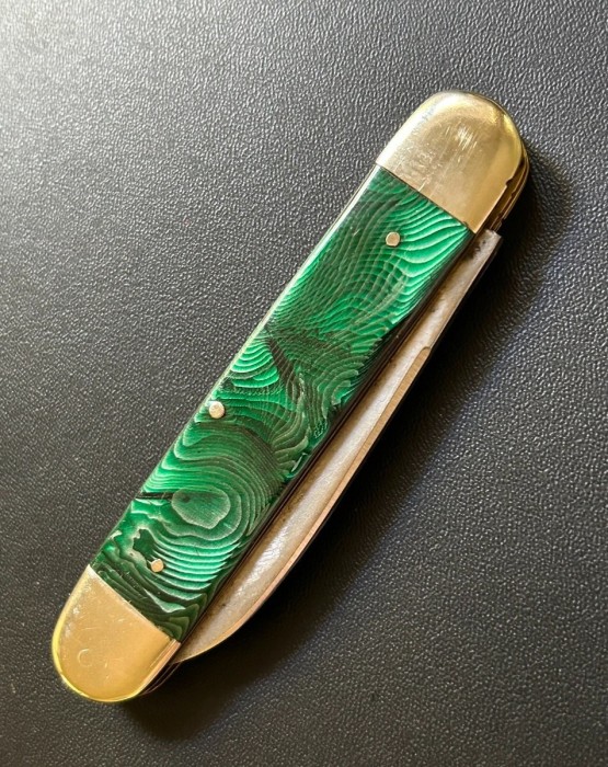 Green celluloid.jpeg
