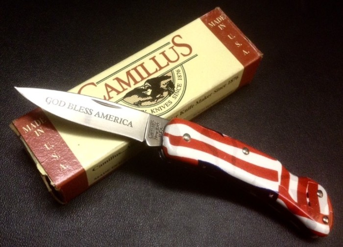 With The CAMILLUS Box.<br />CAMILLUS 907F-"Ol' Glory" Series<br />Pocket Knife #44.