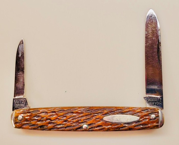 Hoffritz (Schrade) peach seed bone pen