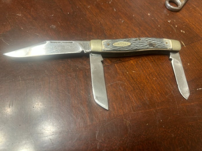 knife 2.JPEG