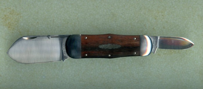 Whaler ebony 2013584.jpg