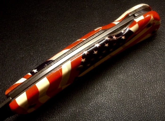 CAMILLUS 907F-"Ol' Glory" Series<br />Pocket Knife #46.
