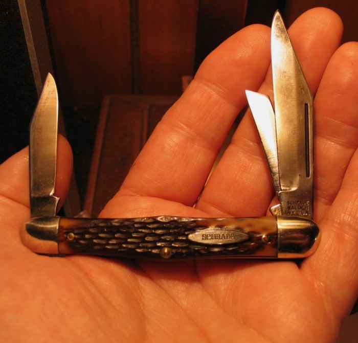 Schrade walden 72 clone.JPG