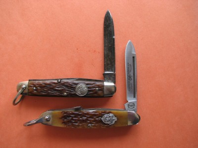 Here are the two knives side by side.  The darker knife is the original and the lighter colored one is the reproduction.