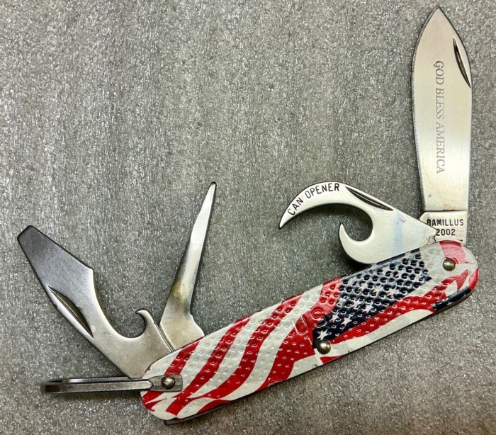 CAMILLUS 1760F-"Ol' Glory" Series<br />Pocket Knife #50.