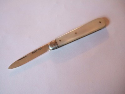 1926 Sheffield Solid Silver Pearl Fruit Knife -1.jpg