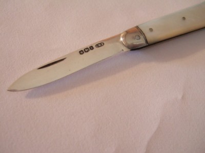 1926 Sheffield Solid Silver Pearl Fruit Knife -3.jpg