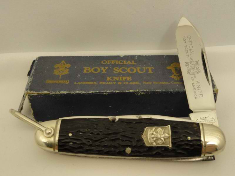 L F & C Scout Knife.jpg