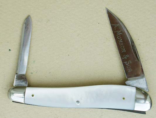 Robeson Wharnecliff Penknife.jpg