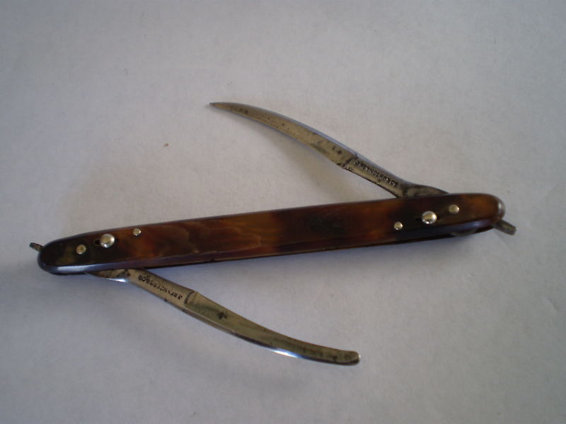 VINTAGE  J. REYNDERS & Co. -  FOLDING MEDICAL SCALPEL -6.jpg
