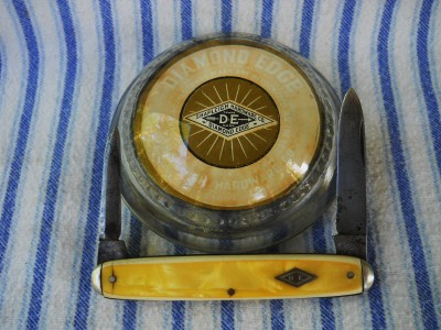 Shapleigh DE B548 and paperweight.JPG