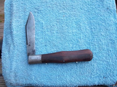 w r case &sons cutlery co rear.JPG