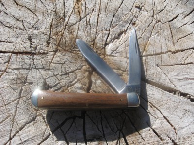 grandads kabar.jpg