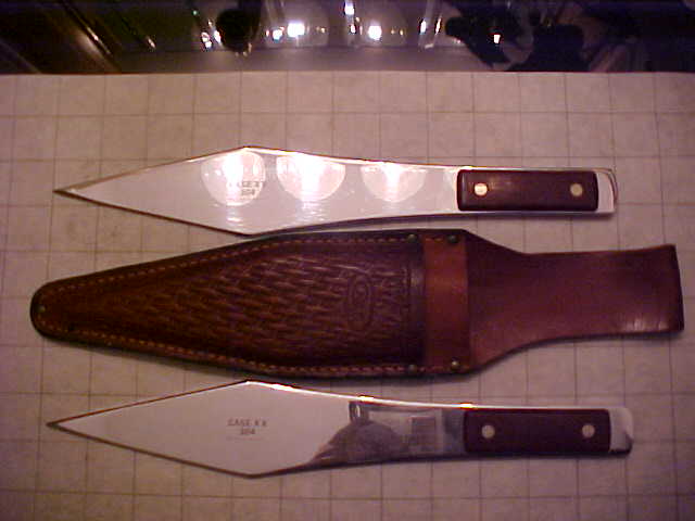FixedCase304ThrowingKnives.JPG