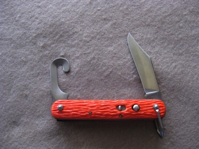 Schrade.JPG