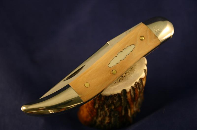 Mammouth Ivory.jpg