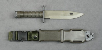 LanCay M9, blade back, scabbard front