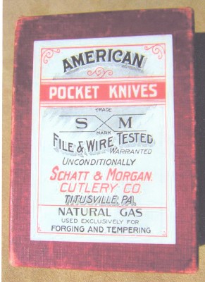 Red S&M box_001.jpg